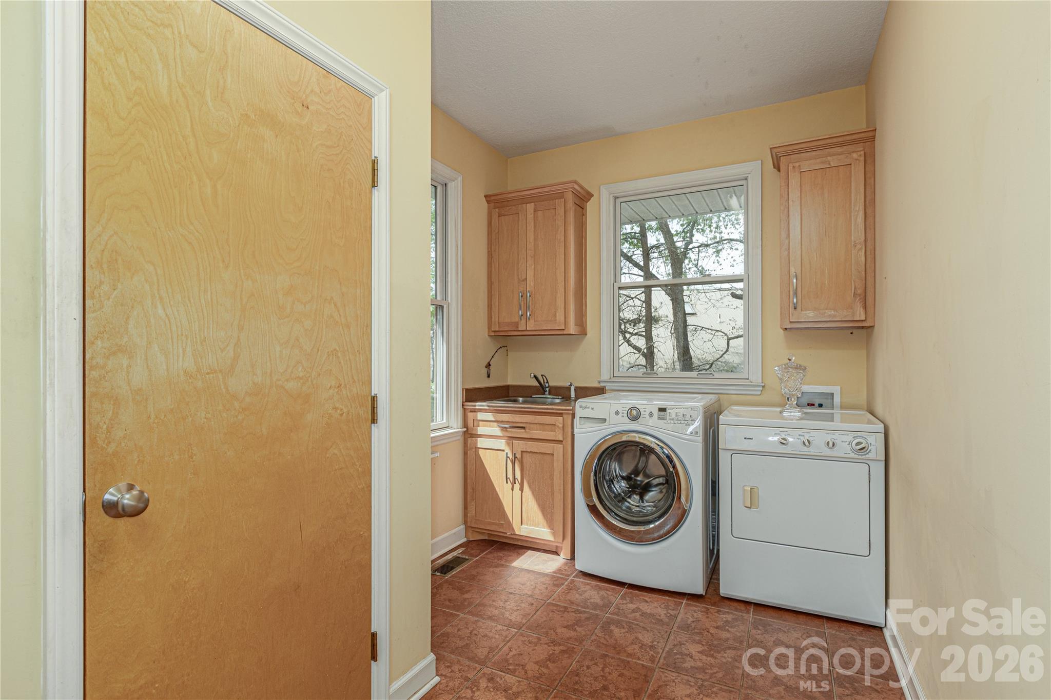 27 Magnolia Drive Nebo NC 28761