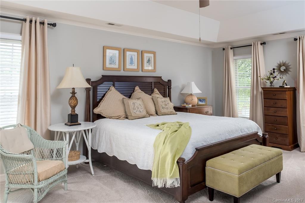 6623 Lyndonville Drive Charlotte NC 28277