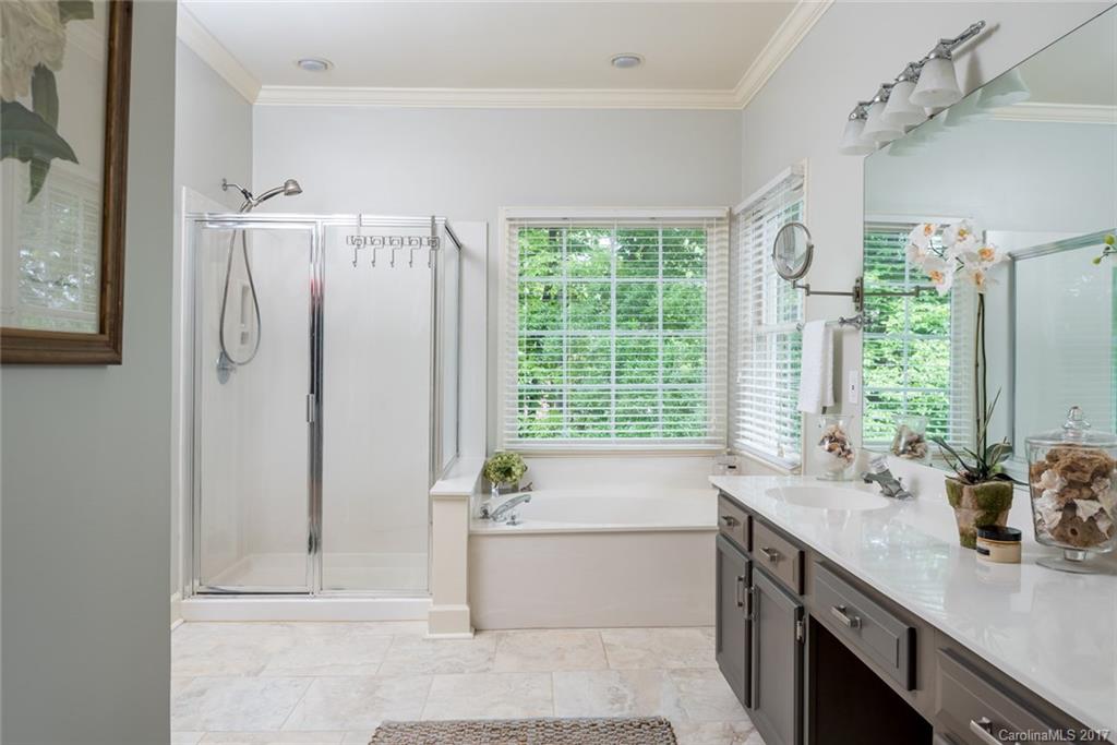 6623 Lyndonville Drive Charlotte NC 28277