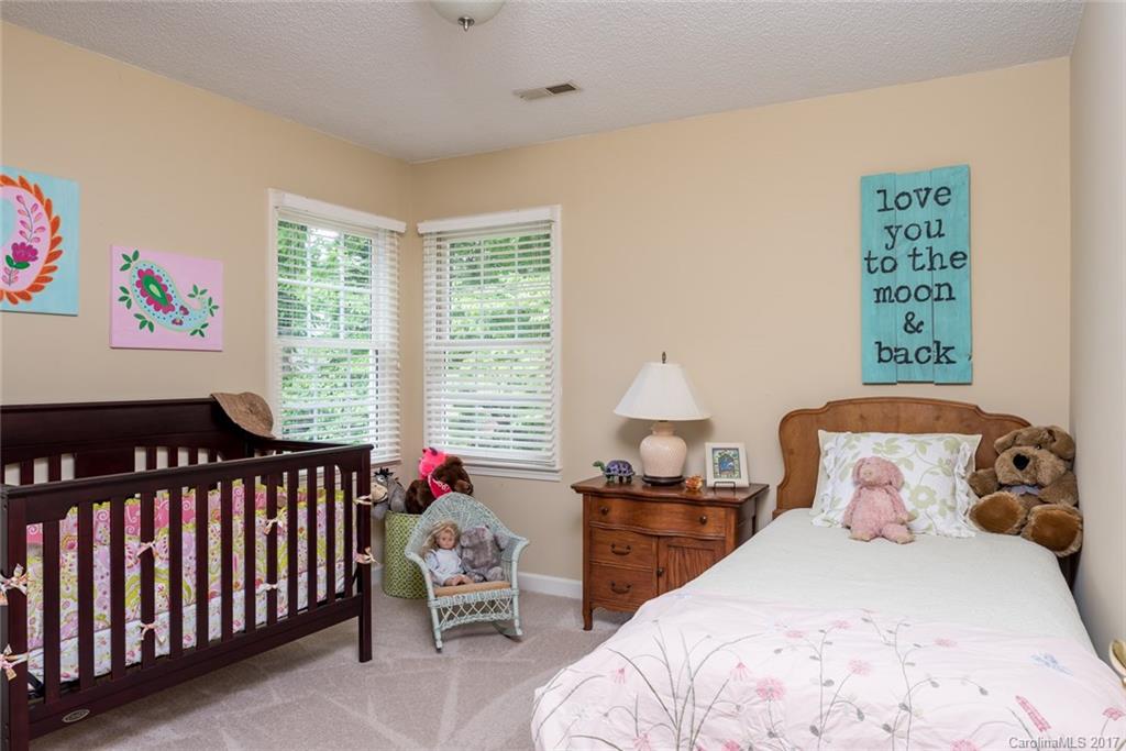 6623 Lyndonville Drive Charlotte NC 28277