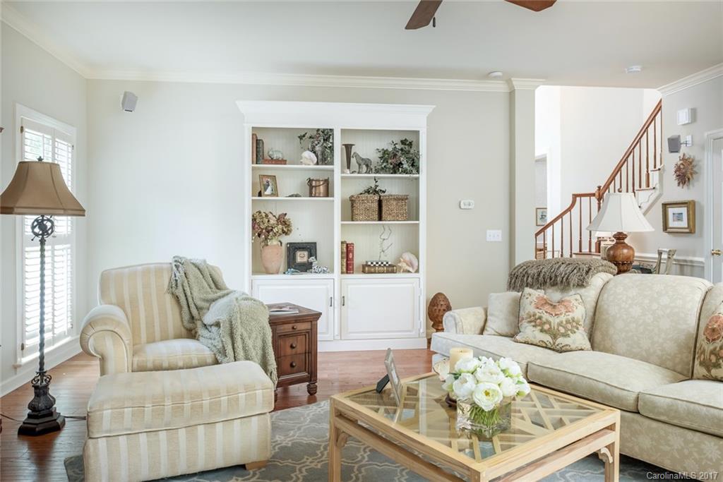 6623 Lyndonville Drive Charlotte NC 28277