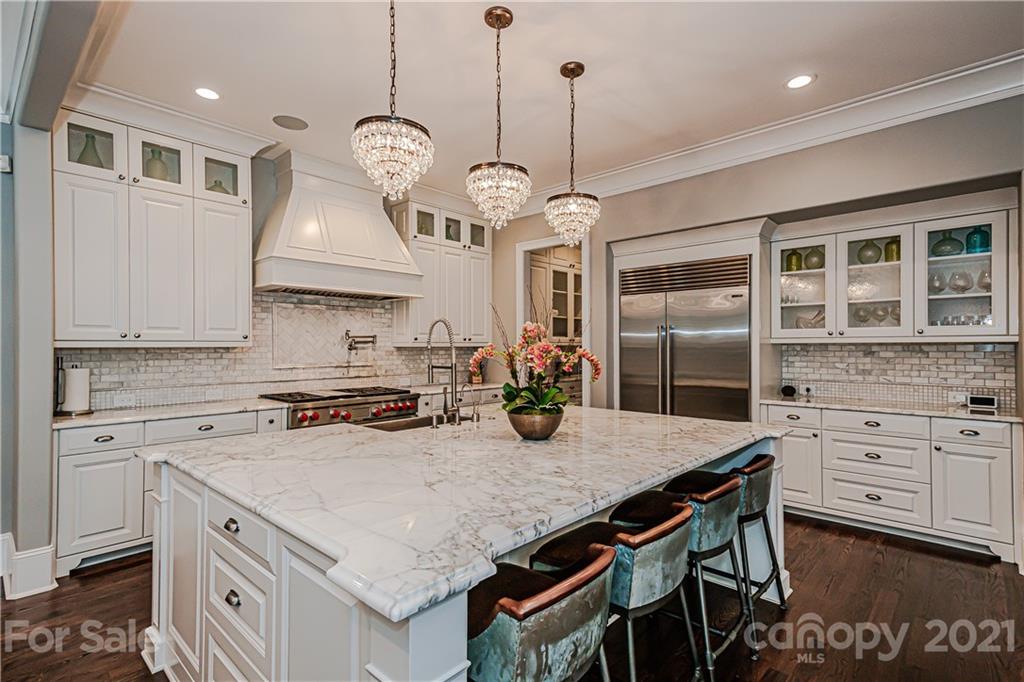 5528 Carmel Park Drive Charlotte NC 28226