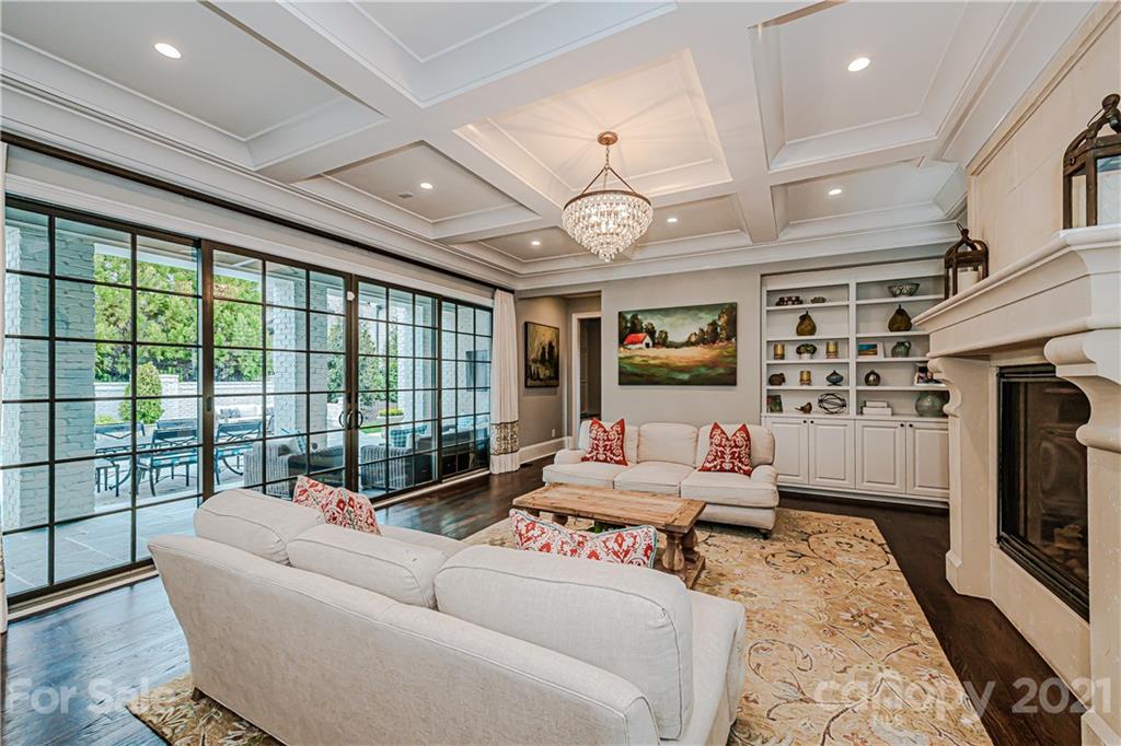 5528 Carmel Park Drive Charlotte NC 28226