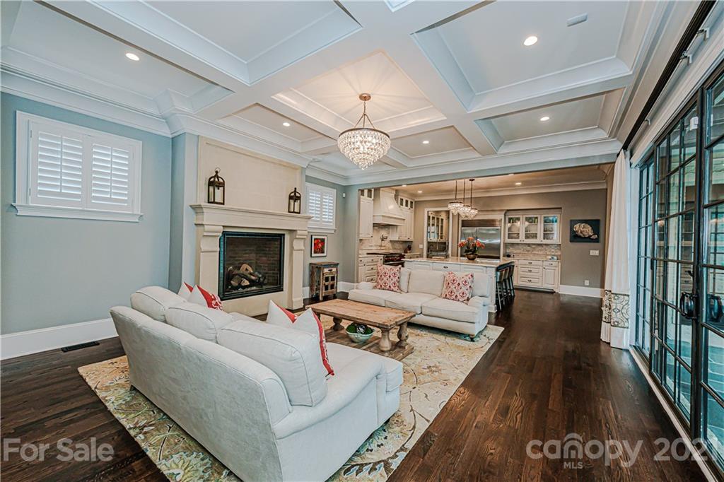 5528 Carmel Park Drive Charlotte NC 28226