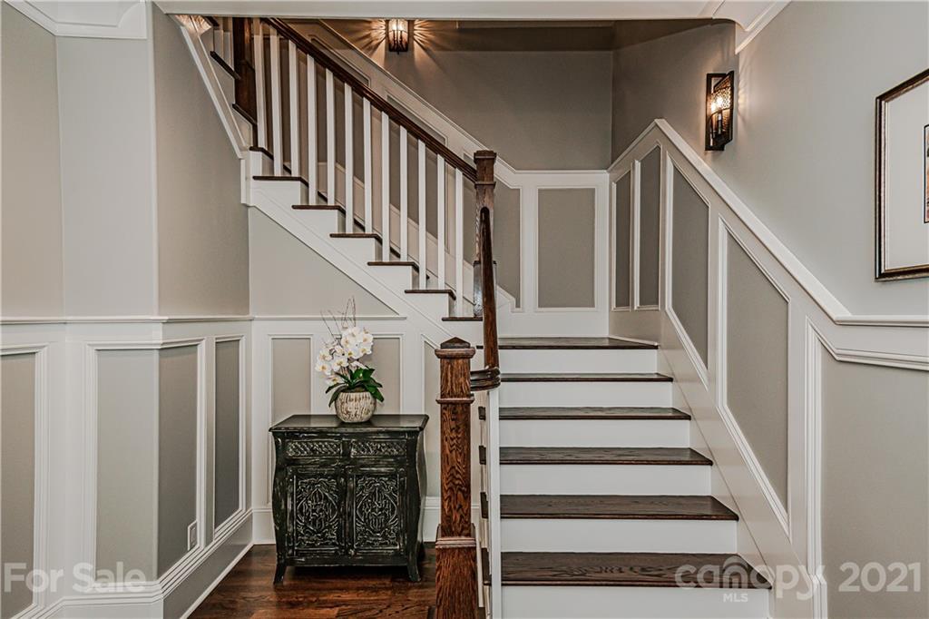 5528 Carmel Park Drive Charlotte NC 28226