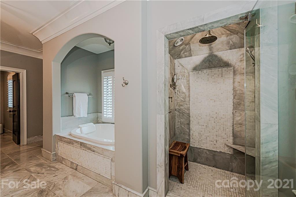 5528 Carmel Park Drive Charlotte NC 28226
