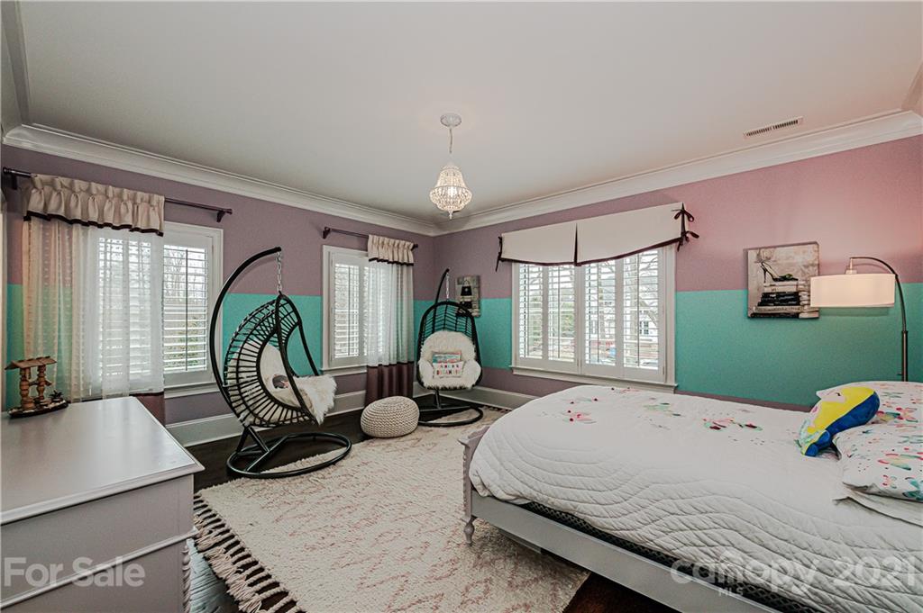 5528 Carmel Park Drive Charlotte NC 28226
