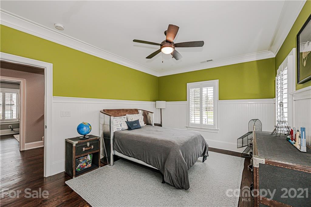 5528 Carmel Park Drive Charlotte NC 28226