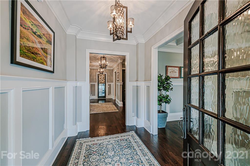 5528 Carmel Park Drive Charlotte NC 28226