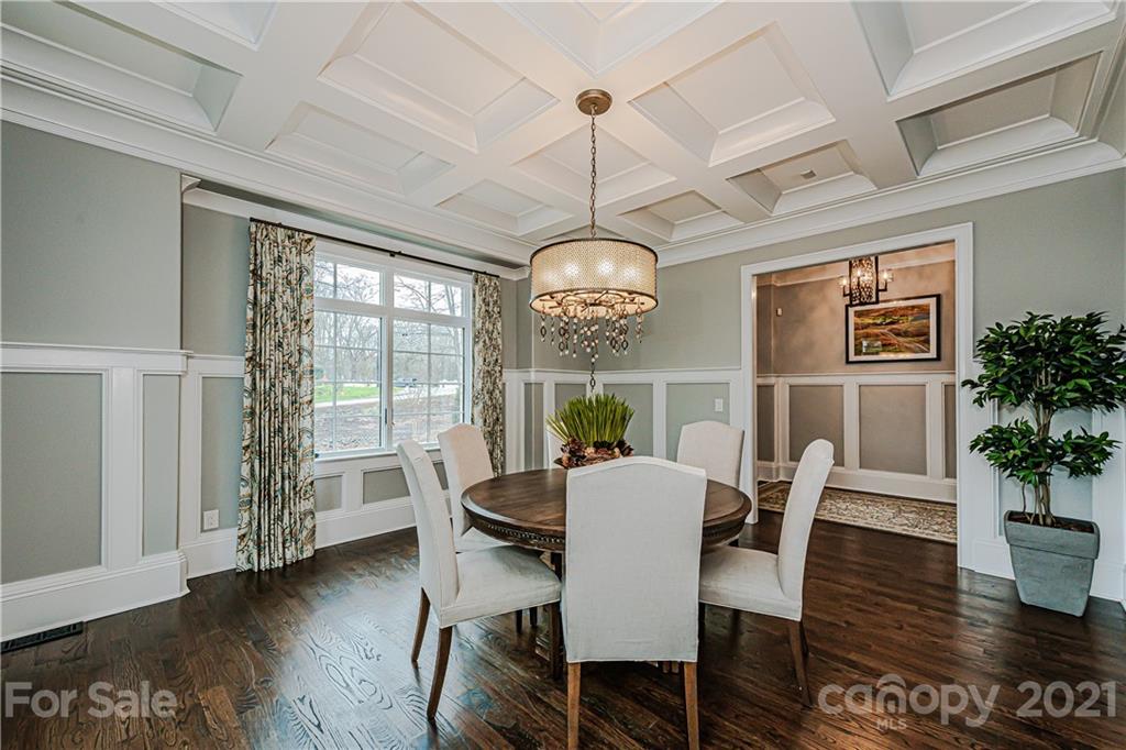 5528 Carmel Park Drive Charlotte NC 28226