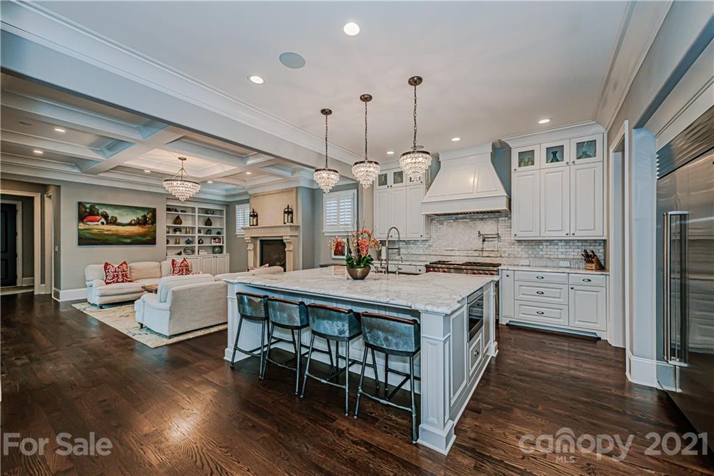 5528 Carmel Park Drive Charlotte NC 28226