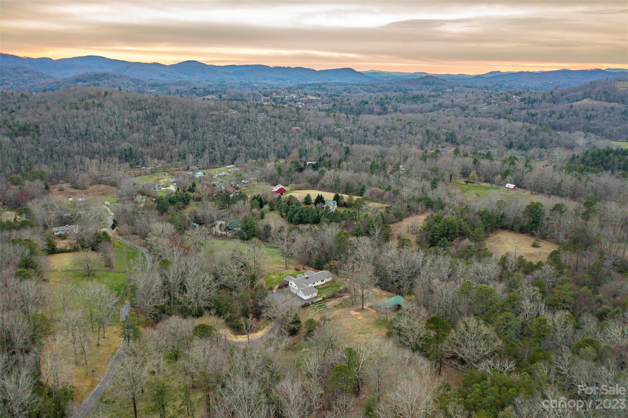 36 Wild Wind Trail Fairview NC 28730