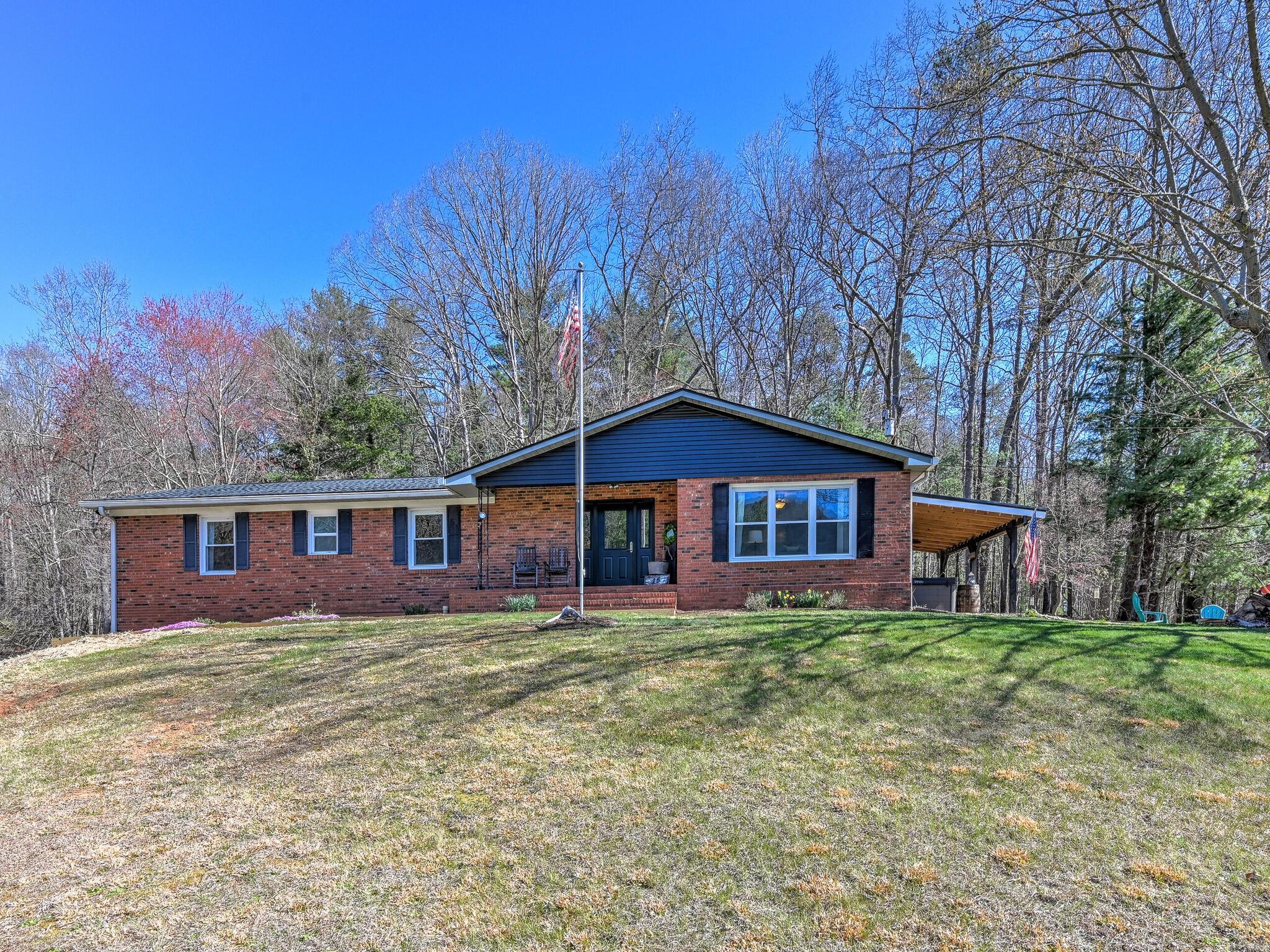 15 Pentland Hills Drive Asheville NC 28806