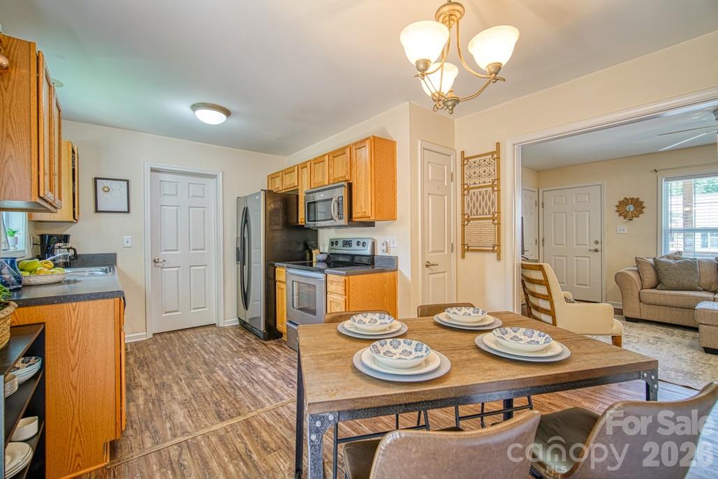 136 Newberry Drive Fletcher NC 28732
