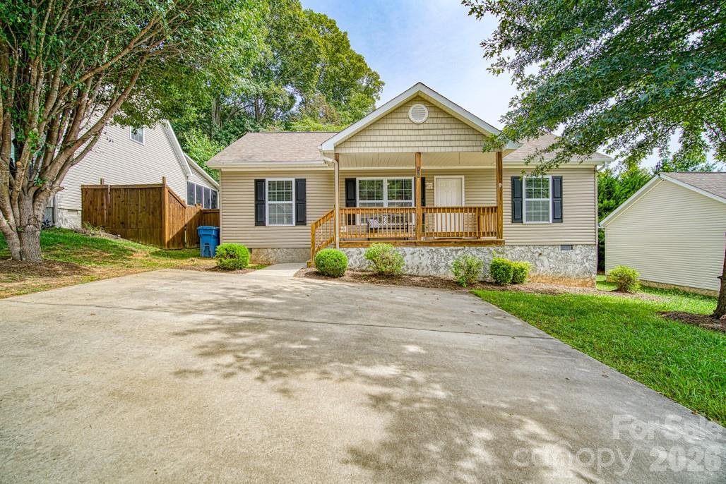 136 Newberry Drive Fletcher NC 28732