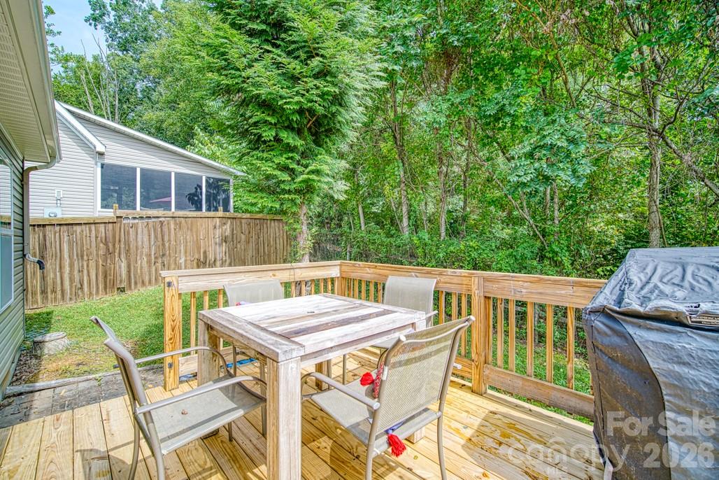 136 Newberry Drive Fletcher NC 28732