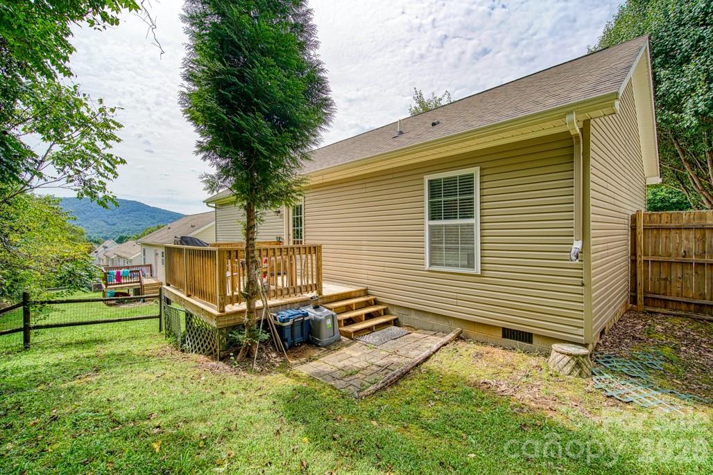 136 Newberry Drive Fletcher NC 28732