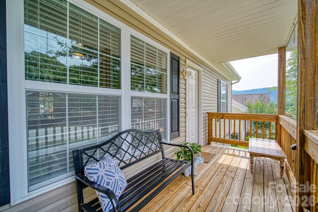 136 Newberry Drive Fletcher NC 28732