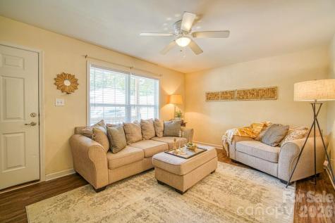 136 Newberry Drive Fletcher NC 28732