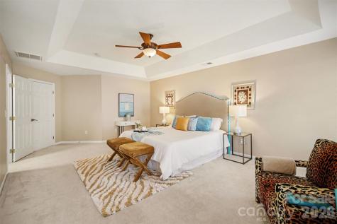 15548 Donnington Drive Charlotte NC 28277