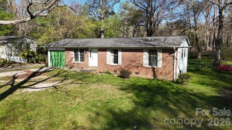 33 Springside Drive Hendersonville NC 28792