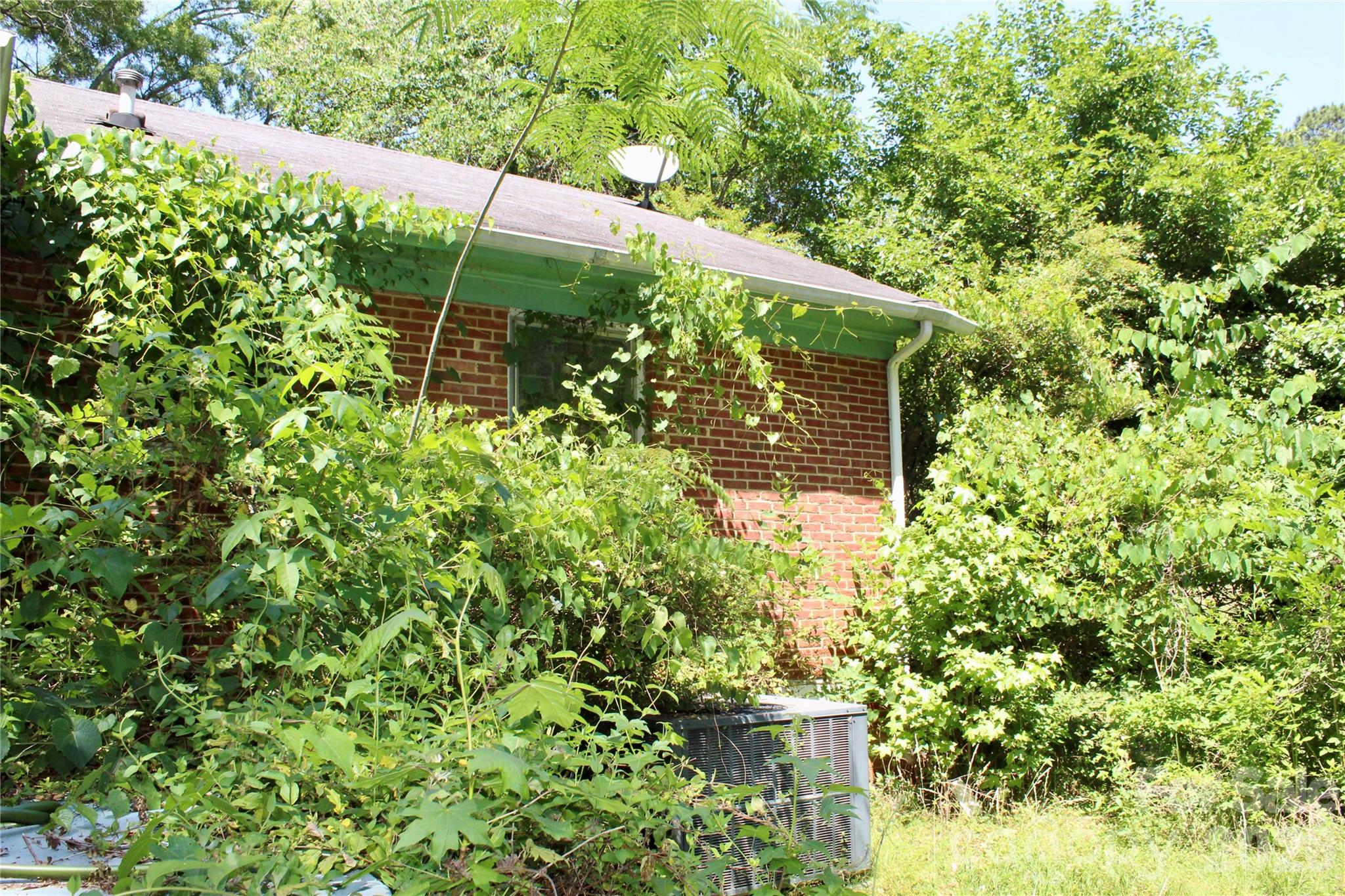 5700 Ganymede Place Charlotte NC 28227