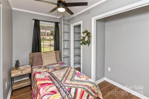 24 Evelake Drive Asheville NC 28806