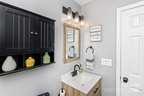24 Evelake Drive Asheville NC 28806