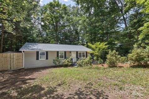 24 Evelake Drive Asheville NC 28806