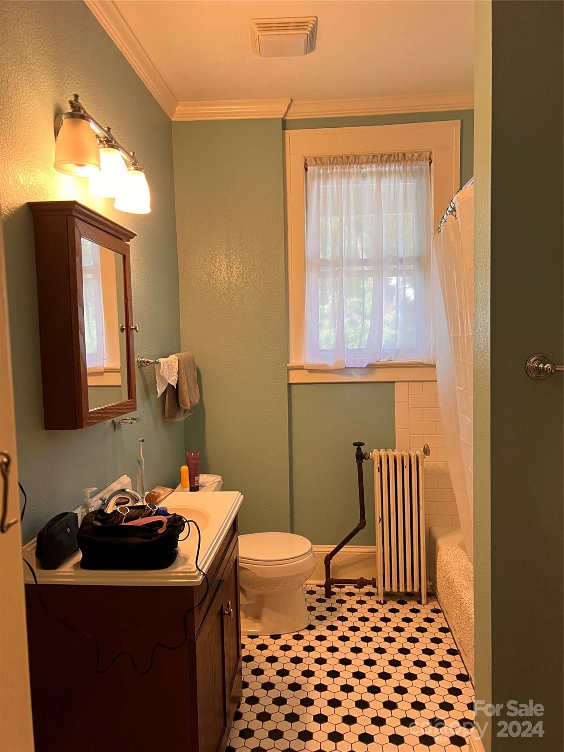 8 Arborvale Road Asheville NC 28801