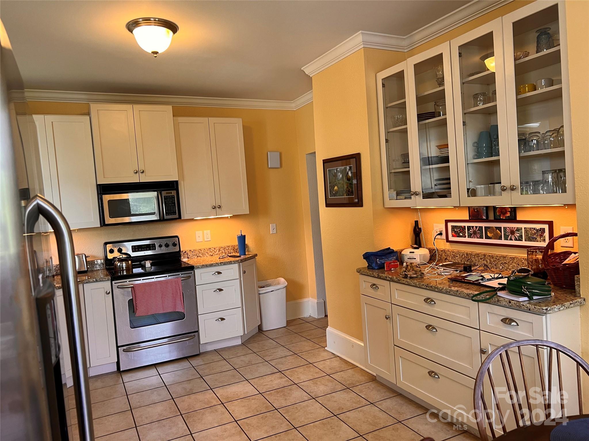 8 Arborvale Road Asheville NC 28801