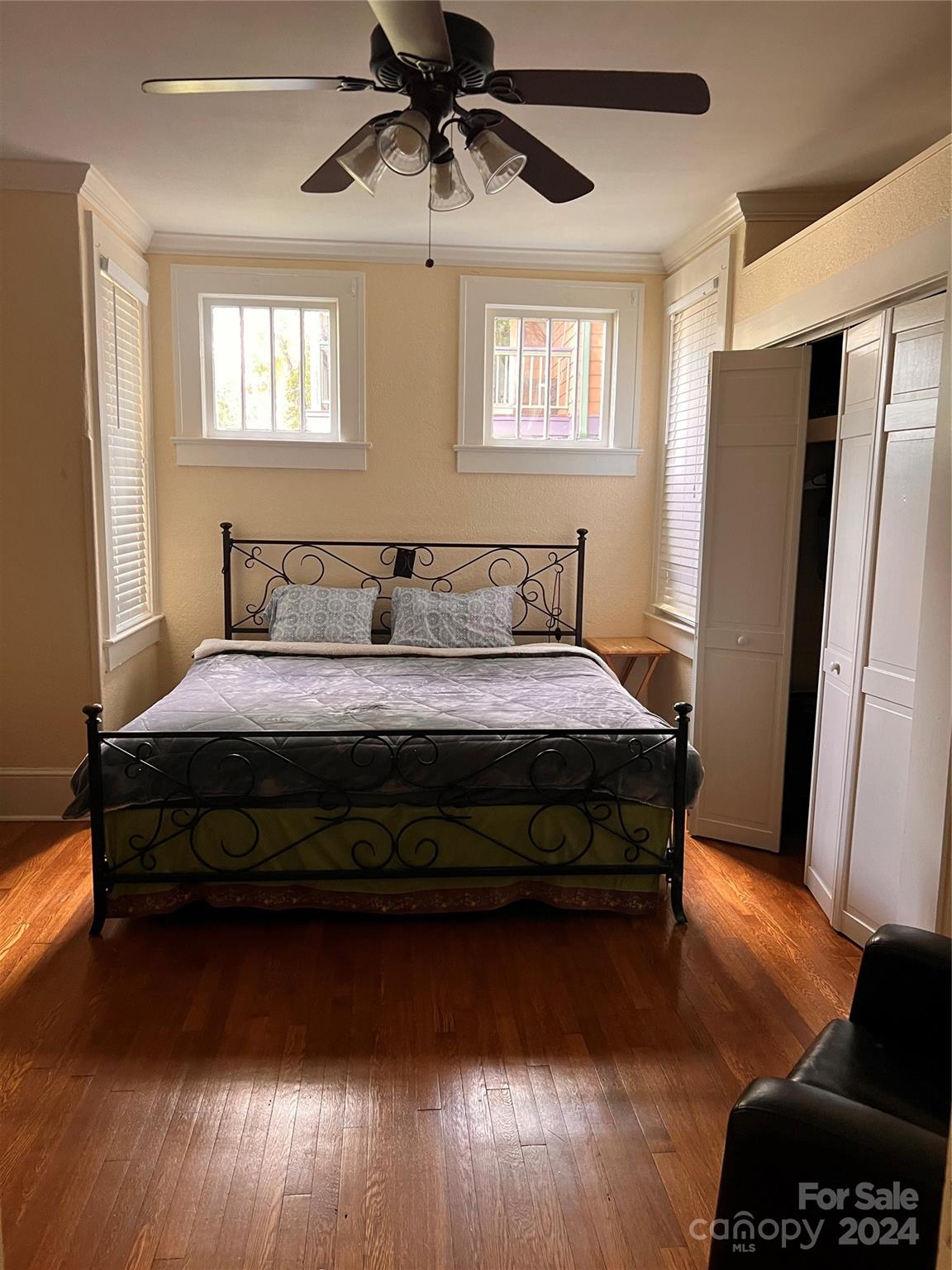 8 Arborvale Road Asheville NC 28801