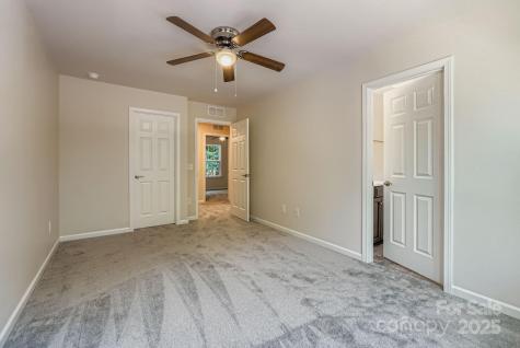 1754 J Julian Lane Charlotte NC 28208