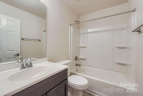 1754 J Julian Lane Charlotte NC 28208