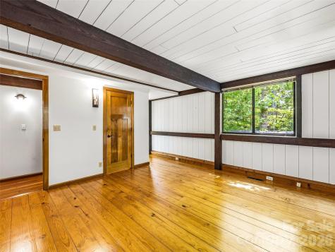 33 Southerland Road Pisgah Forest NC 28768