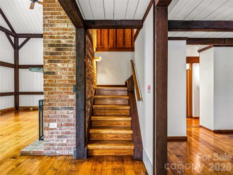 33 Southerland Road Pisgah Forest NC 28768