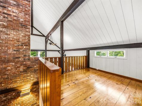 33 Southerland Road Pisgah Forest NC 28768