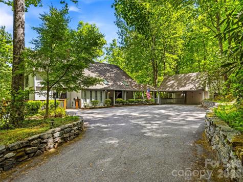 33 Southerland Road Pisgah Forest NC 28768