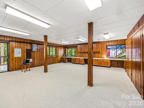 33 Southerland Road Pisgah Forest NC 28768