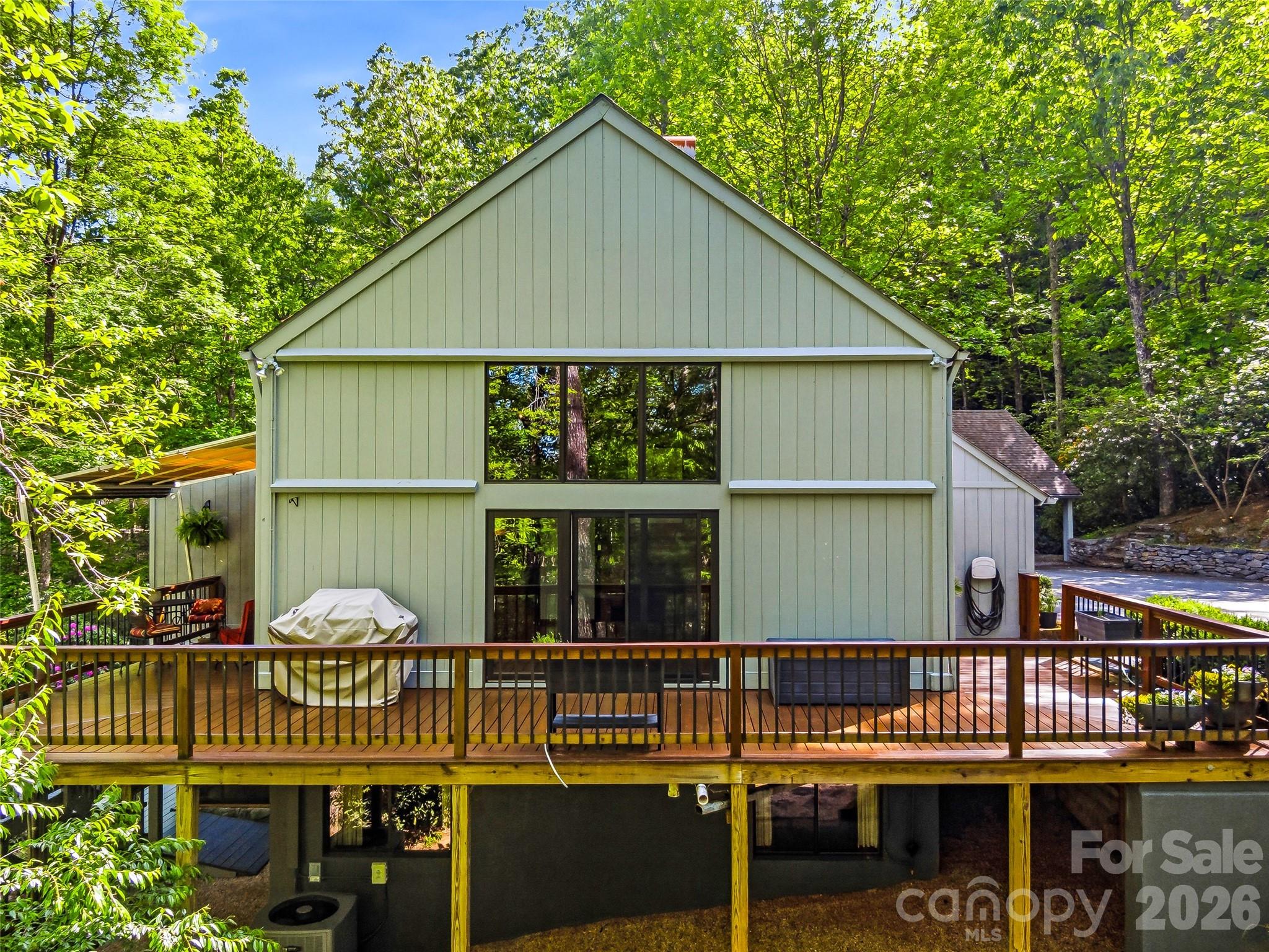 33 Southerland Road Pisgah Forest NC 28768
