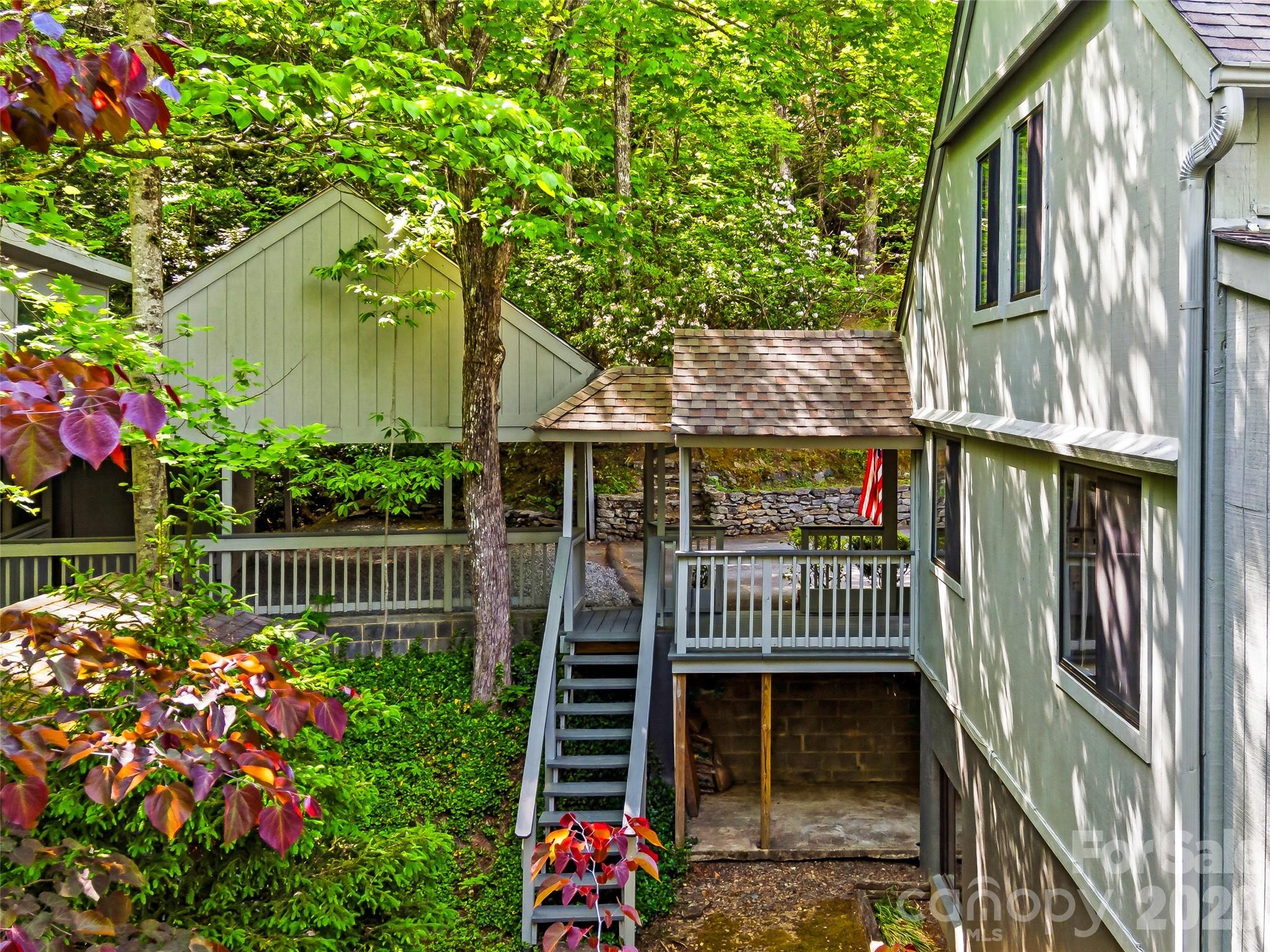 33 Southerland Road Pisgah Forest NC 28768