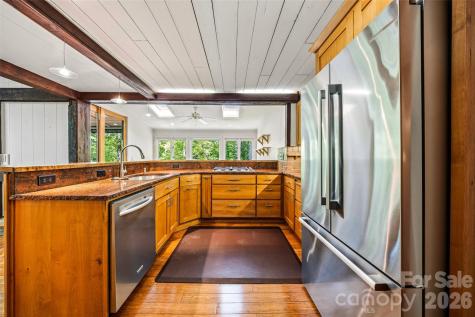 33 Southerland Road Pisgah Forest NC 28768