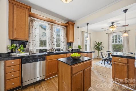 45 Woodvale Avenue Asheville NC 28804