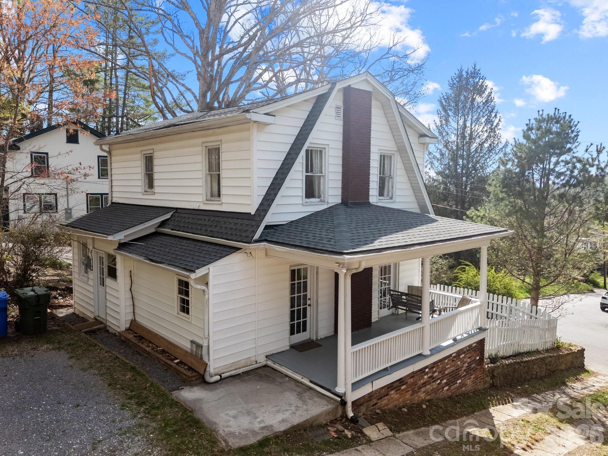 45 Woodvale Avenue Asheville NC 28804
