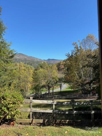 408 Dora Lane Bakersville NC 28705