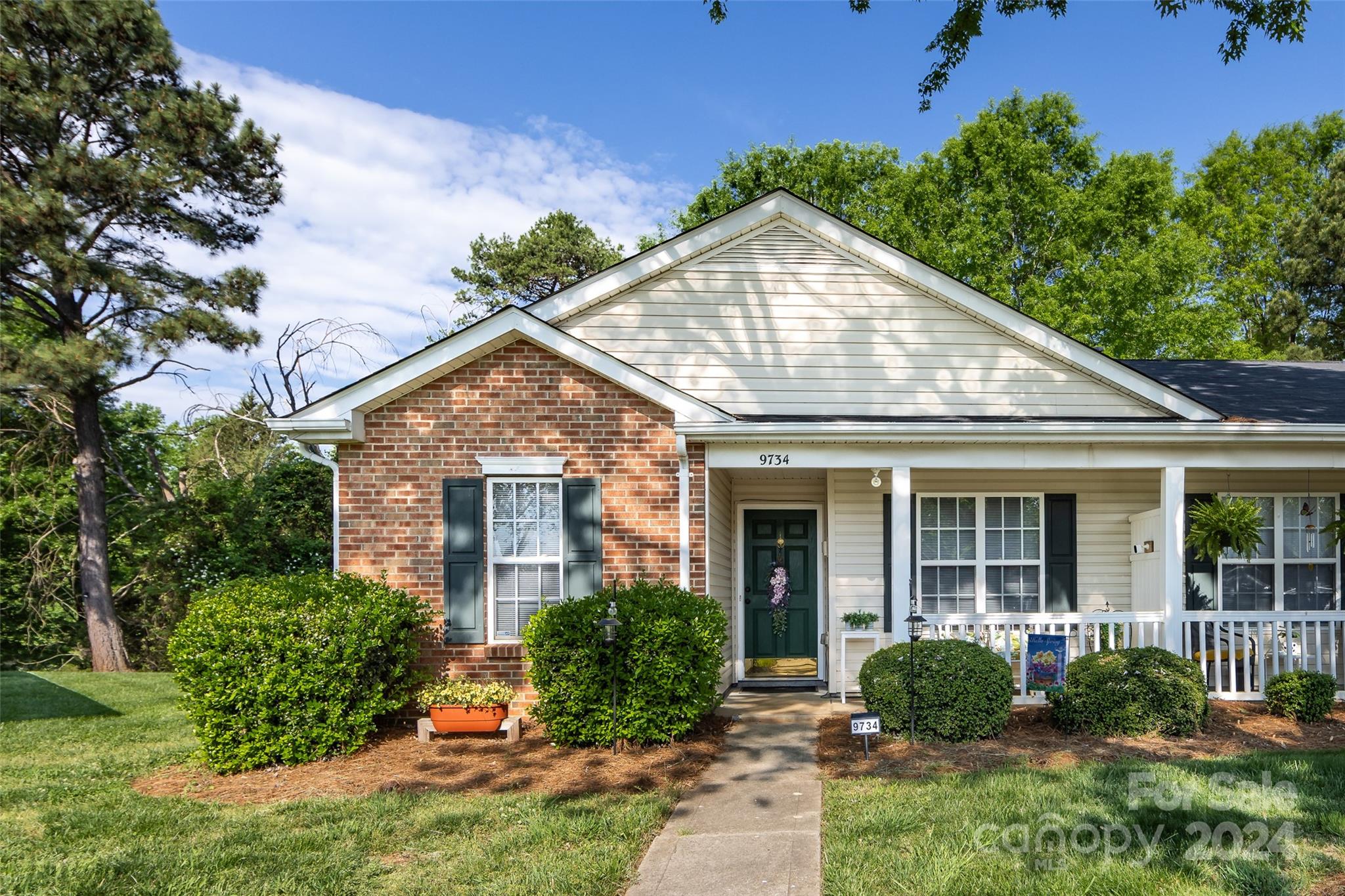 9734 Kennerly Cove Court Charlotte NC 28269
