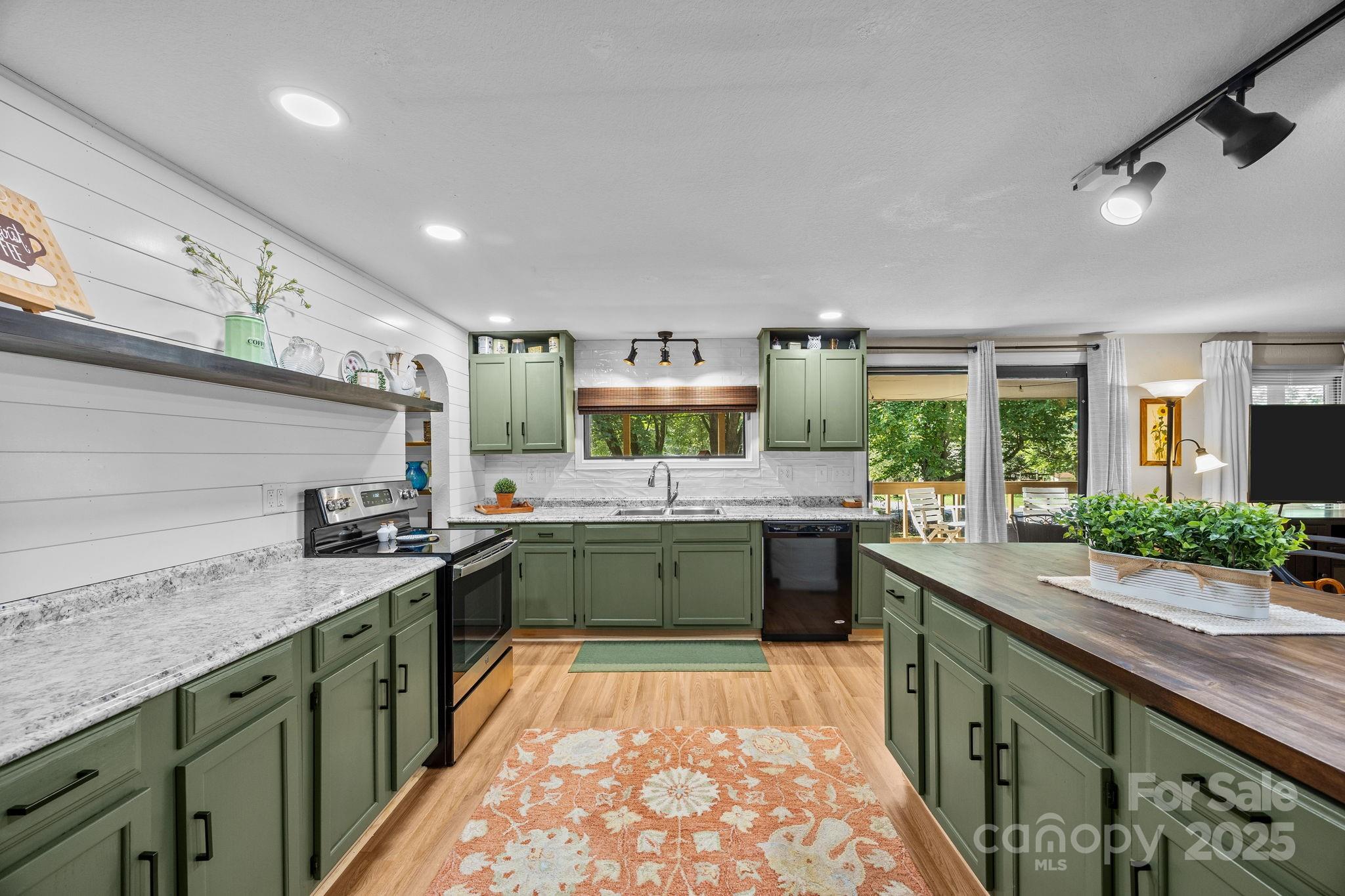202 Kerlee Heights Road Black Mountain NC 28711
