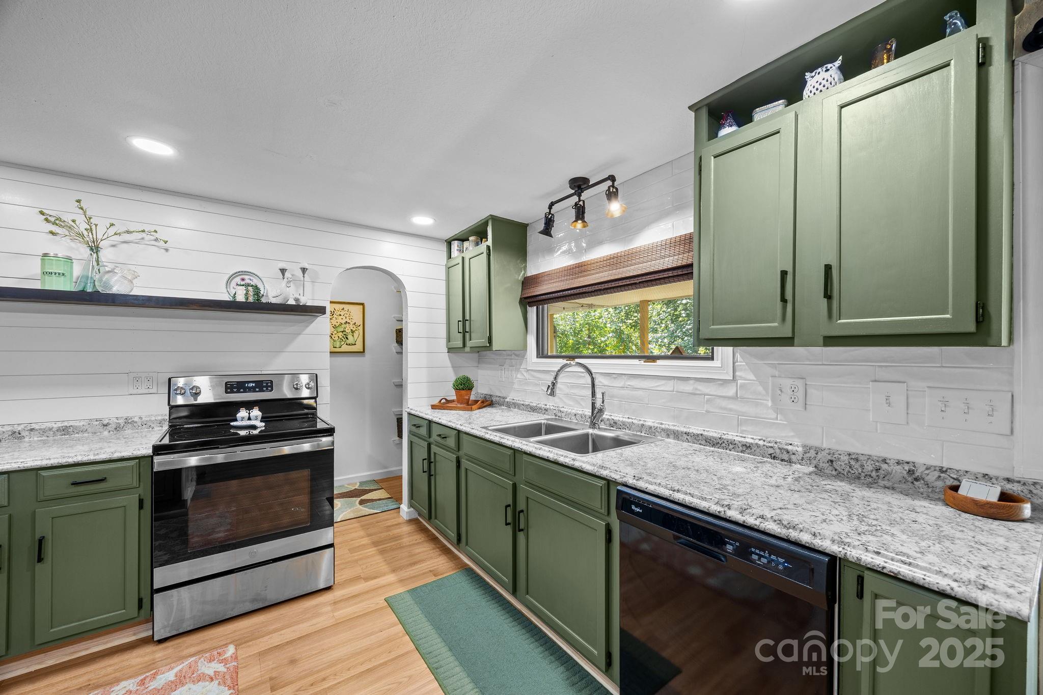 202 Kerlee Heights Road Black Mountain NC 28711