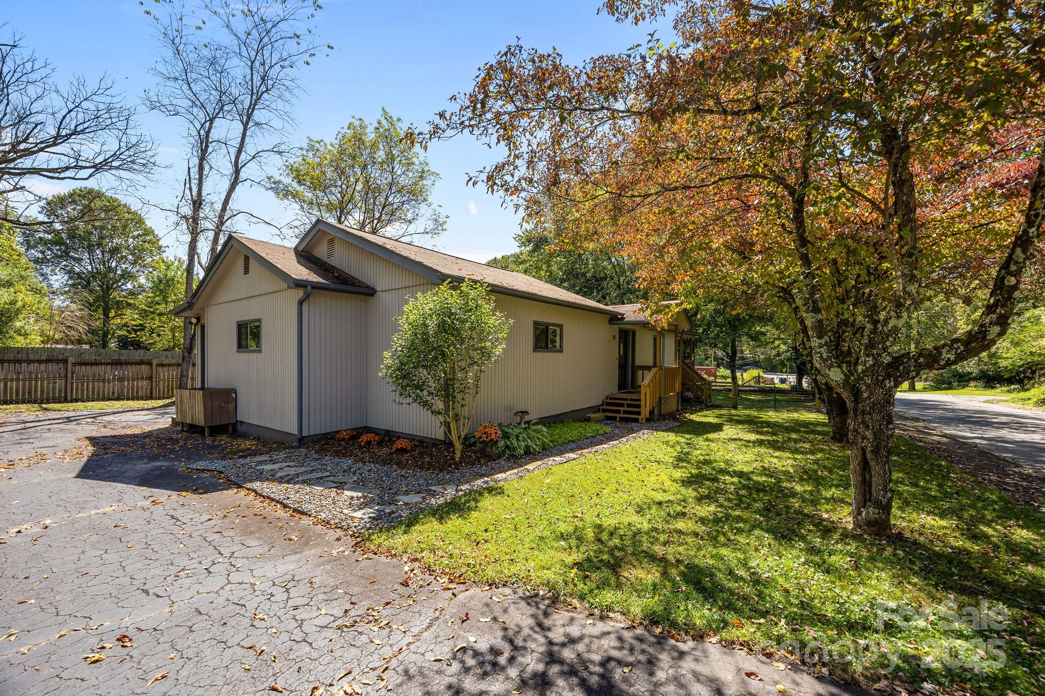 202 Kerlee Heights Road Black Mountain NC 28711