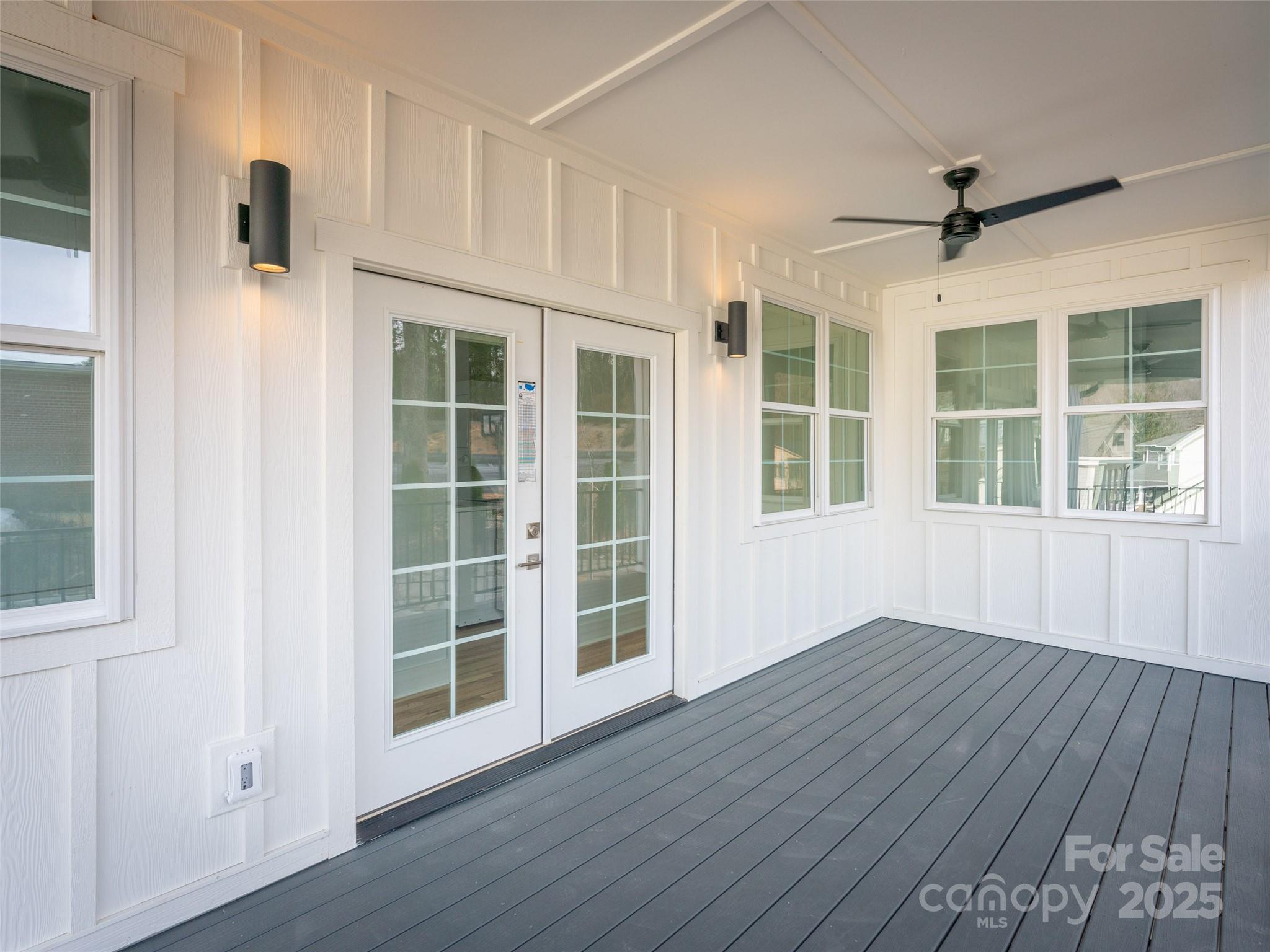 36 Skyvue Court Saluda NC 28773